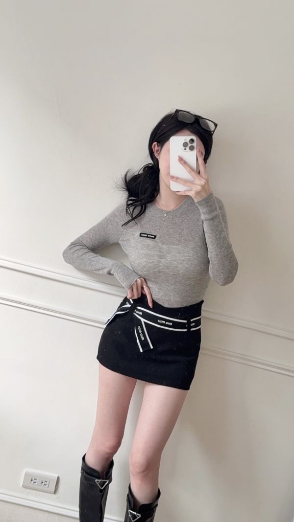 現貨 – miu系針織上衣 