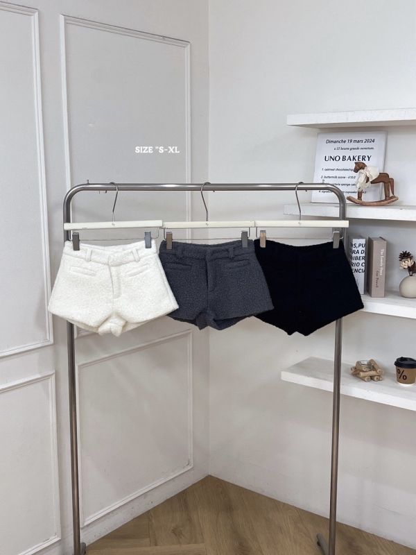 現貨 – 造型毛呢短褲 