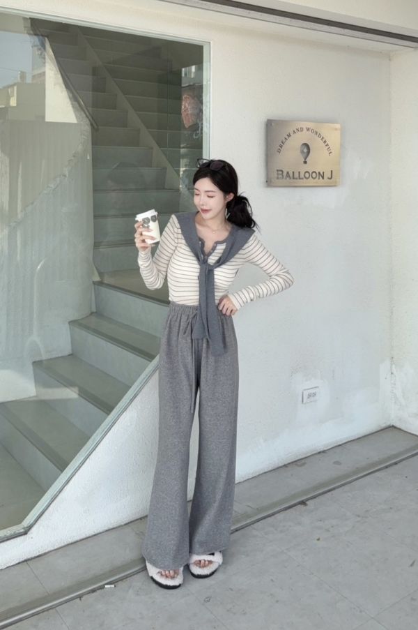 現貨 – 條紋披肩假兩件式上衣 