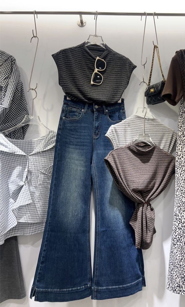 現貨 – 落地牛仔喇叭褲 