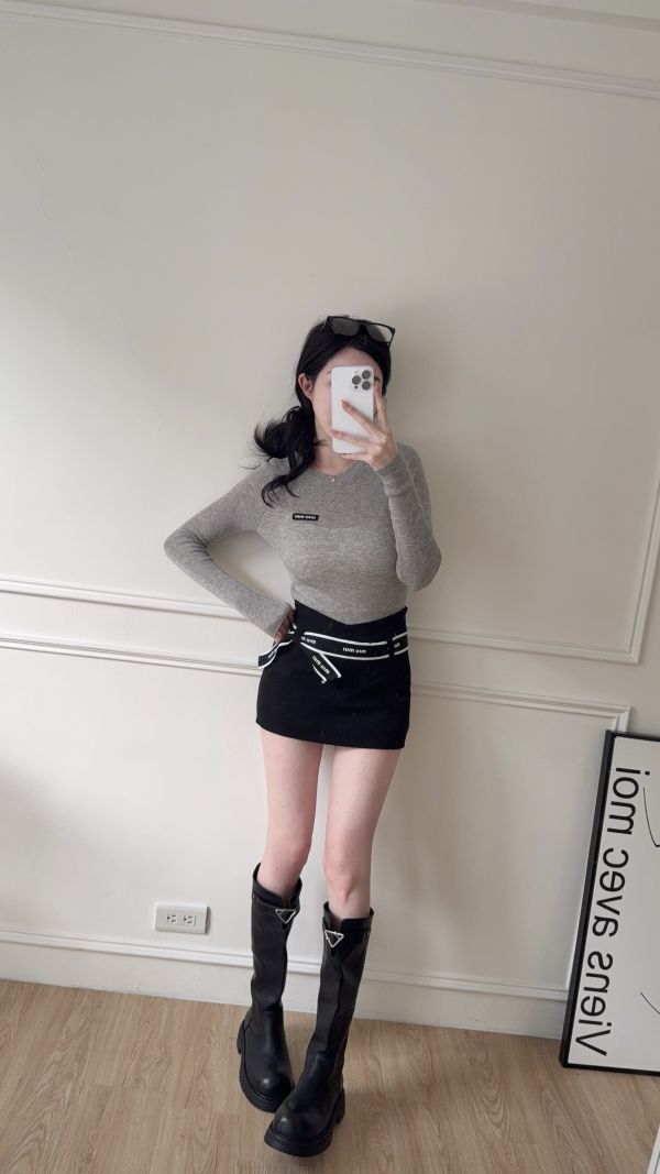 現貨 – miumiu西裝短裙（附綁帶） 