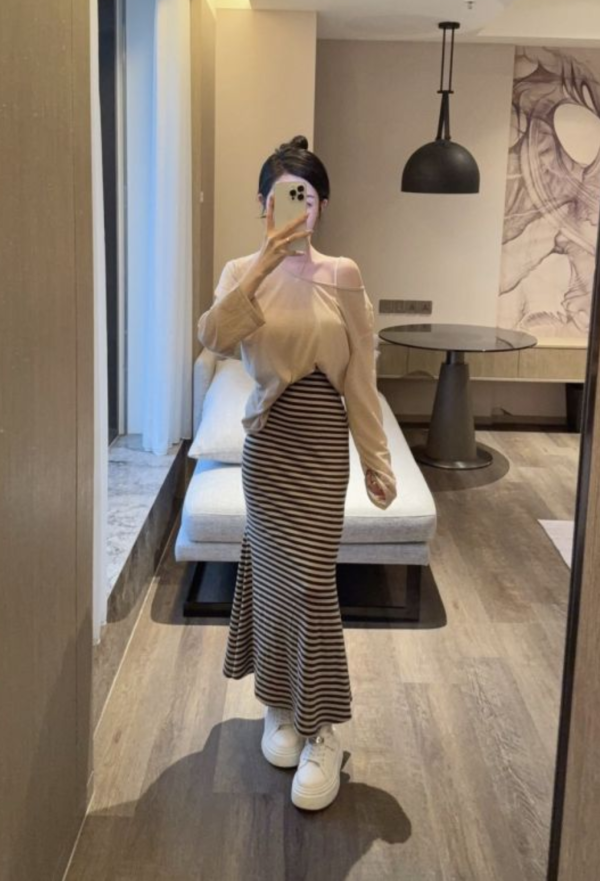 現貨 – 鬆弛感魚尾裙套裝 