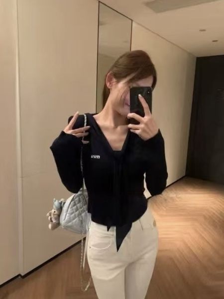 現貨 – miumiu水手領針織上衣 