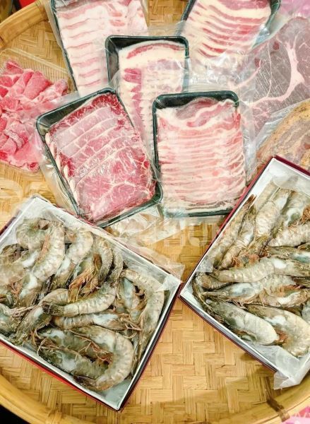 大口吃肉蝦蝦組~嚴選無毒大白蝦配上肉肉組合 烤肉絕配組合怎麼能錯過 