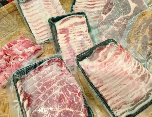 大口吃肉組來囉~~~超強組合一次登場 烤肉就是要大口吃肉!! 