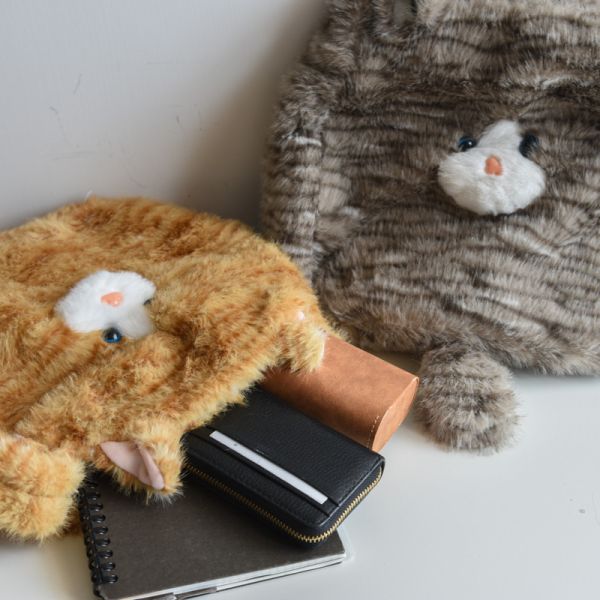 【專區贈品】可愛毛絨貓咪斜跨包 *款式隨機贈送* 