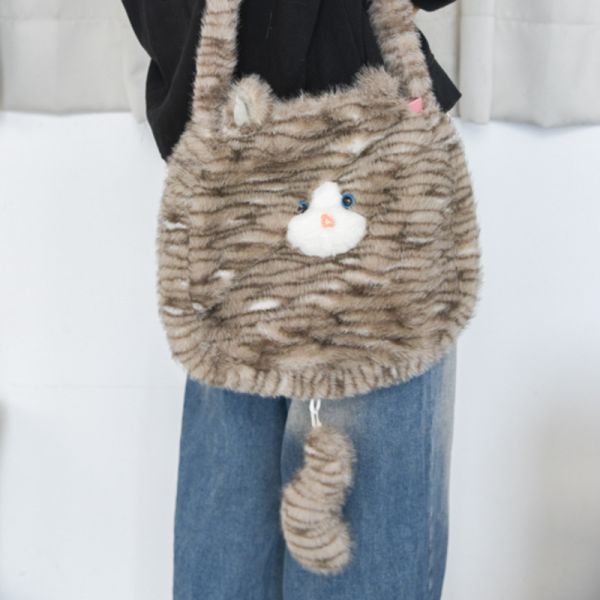 【專區贈品】可愛毛絨貓咪斜跨包 *款式隨機贈送* 