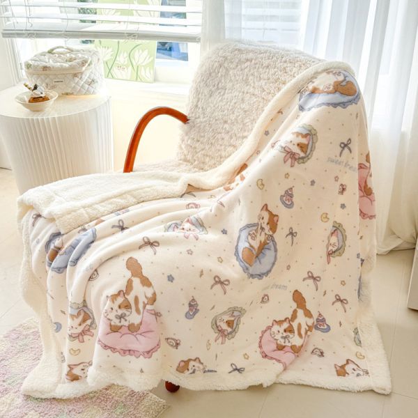 【柔軟度爆表】萌貓樂園牛奶絨毯子 