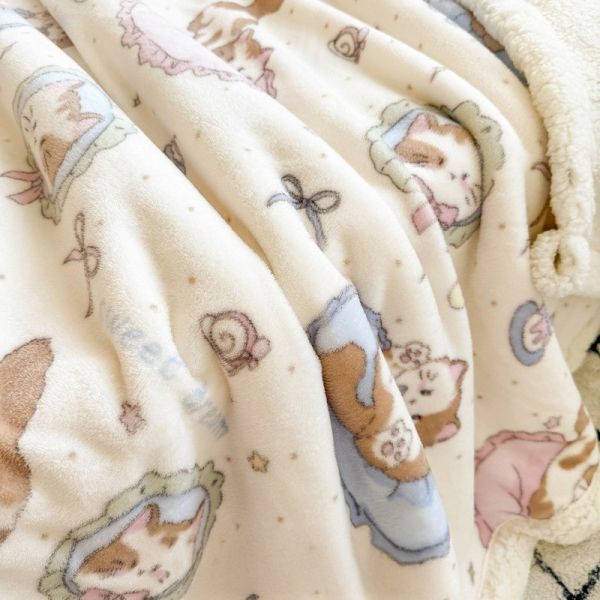 【柔軟度爆表】萌貓樂園牛奶絨毯子 