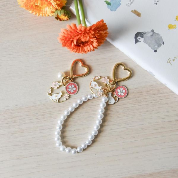 【一眼心動】櫻花貓咪珍珠鑰匙扣 *全館不限金額送一條* 