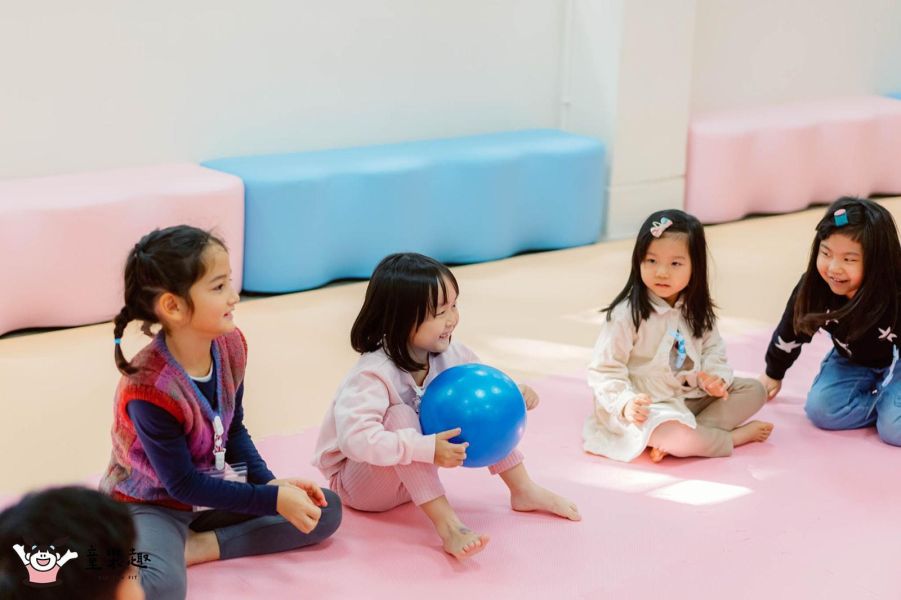 2026 Xmas Overseas-returnees Camp-Ximen (4-6Y) 海龜營,台北營隊,新北營隊,兒童營隊,運動冬令營,運動夏令營,天母石牌北投,新莊五股,萬華中正板橋