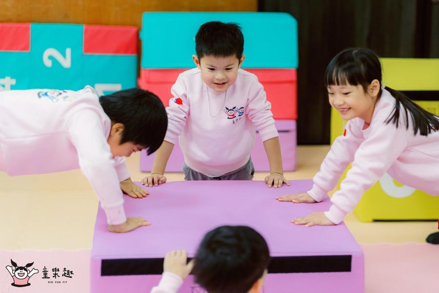 2026 Xmas Overseas-returnees Camp-Ximen (4-6Y) 海龜營,台北營隊,新北營隊,兒童營隊,運動冬令營,運動夏令營,天母石牌北投,新莊五股,萬華中正板橋