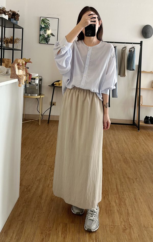 後開衩圓領襯衫 薄襯衫