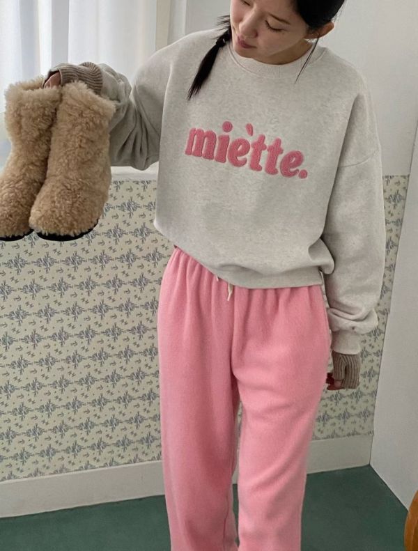 刺繡英字大學Ｔ 大學Ｔ