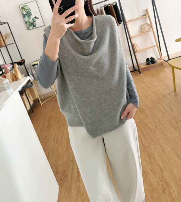 垂墜領造型毛背心 毛料背心