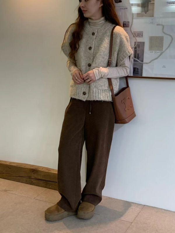 ＱＱ毛造型背心 羊毛造型背心