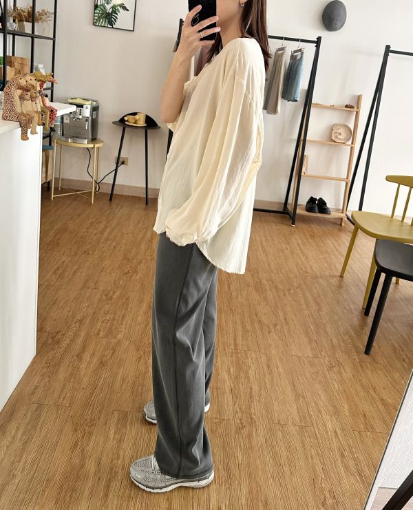 後開衩圓領襯衫 薄襯衫