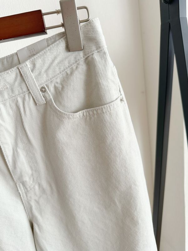 粗斜紋米白牛仔褲 米白寬褲