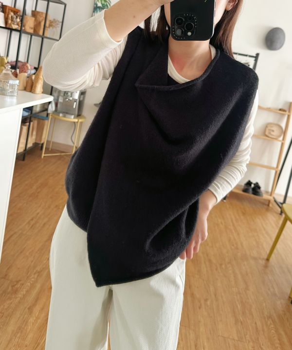 垂墜領造型毛背心 毛料背心