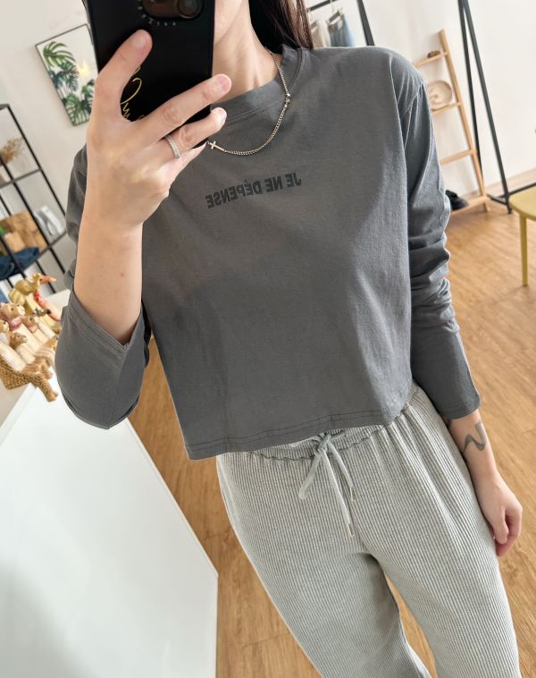 小英字短版Ｔ 短版棉Ｔ