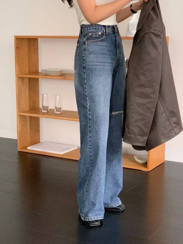 膝割破造型寬褲 牛仔寬褲