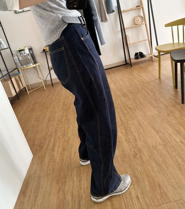 深丹寧小彎刀褲 彎刀褲