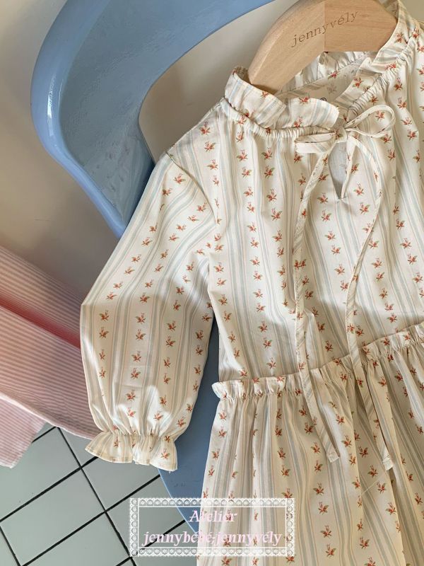 春季新品 淺條紋花朵蝴蝶結包屁裙 
