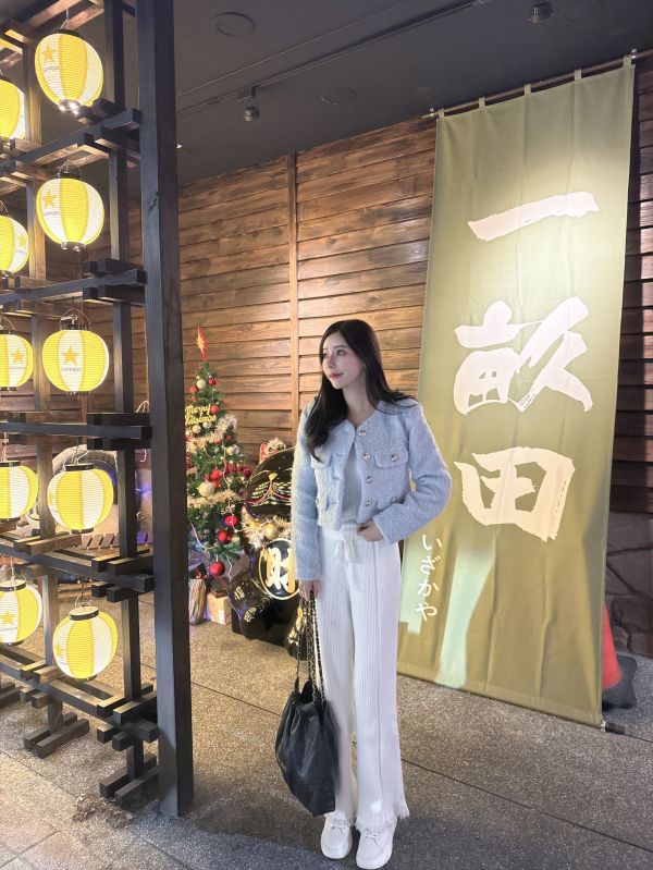 銀釦小香風毛毛外套 