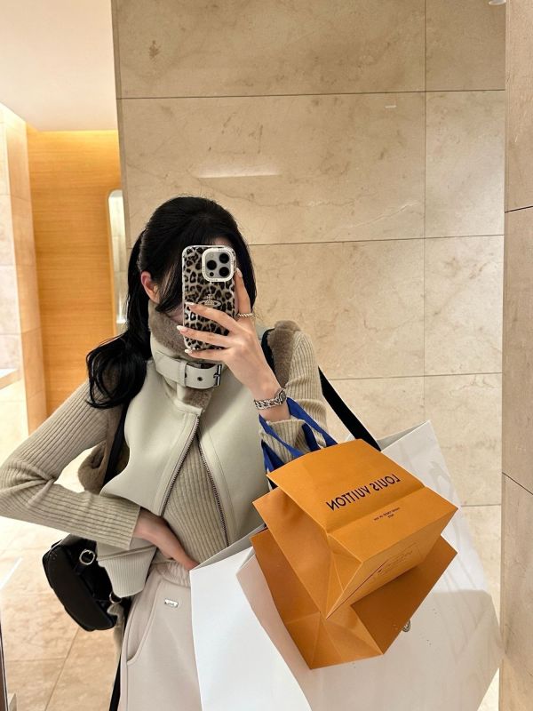 韓國毛毛厚磅背心 
