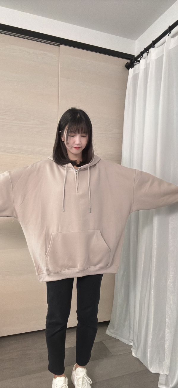 OVER SIZE連帽半拉鍊衛衣 