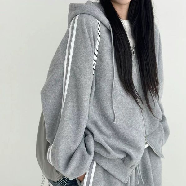 內裡拉絨連帽拉鍊外套 