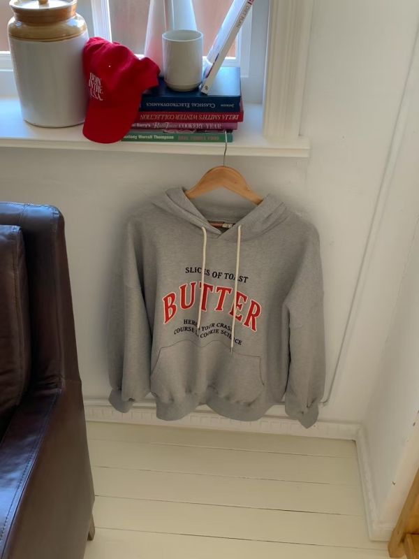 Butter 奶油帽T 