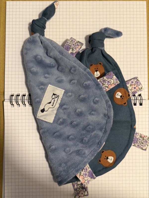 Okamoomoo 歐卡牛牛-貓頭踢踢巾（內含響紙） 