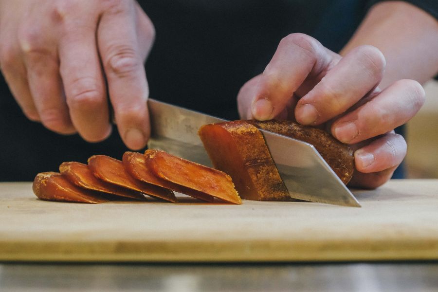 十兩等級 (可客製化) 【超頂級野生烏魚子禮盒】 烏魚子,野生烏魚子,過年送禮,海鮮,豊賀大酒家,宅涮涮鍋,鏡週刊,發大財,烏金,台南,厚切,一口吃,即食包裝,禮盒,袋裝,阿堯,王瑞瑤,必備料理,合興糕糰店,杜甲,杜甲八味粉,片裝禮盒,五兩,六兩,八兩頂級