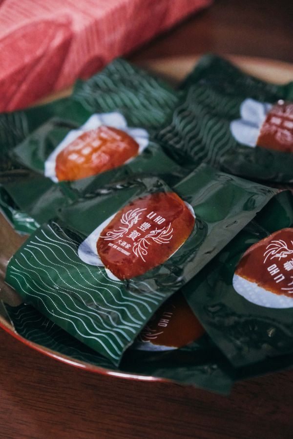 十三兩等級 (可客製化) 【超頂級野生烏魚子禮盒】 烏魚子,野生烏魚子,過年送禮,海鮮,豊賀大酒家,宅涮涮鍋,鏡週刊,發大財,烏金,台南,厚切,一口吃,即食包裝,禮盒,袋裝,阿堯,王瑞瑤,必備料理,合興糕糰店,杜甲,杜甲八味粉,片裝禮盒,五兩,六兩,八兩頂級