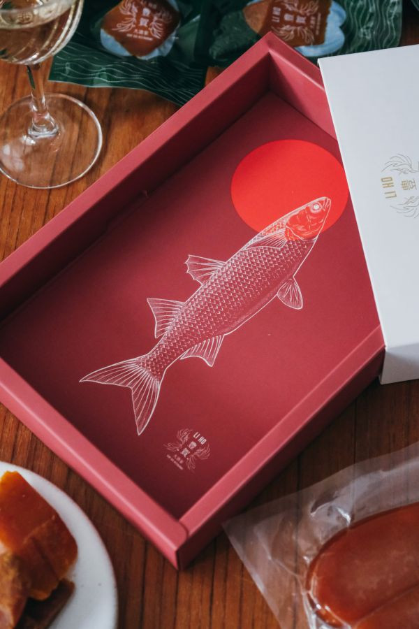 七兩等級【豪華野生烏魚子禮盒】 烏魚子,野生烏魚子,過年送禮,海鮮,豊賀大酒家,宅涮涮鍋,鏡週刊,發大財,烏金,台南,厚切,一口吃,即食包裝,禮盒,袋裝,阿堯,王瑞瑤,必備料理,合興糕糰店,杜甲,杜甲八味粉,片裝禮盒,五兩,六兩