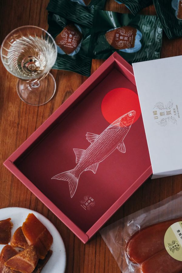 五兩等級【經典野生烏魚子禮盒】 烏魚子,野生烏魚子,過年送禮,海鮮,豊賀大酒家,宅涮涮鍋,鏡週刊,發大財,烏金,台南,厚切,一口吃,即食包裝,禮盒,袋裝,阿堯,王瑞瑤,必備料理,合興糕糰店,杜甲,杜甲八味粉,片裝禮盒,五兩