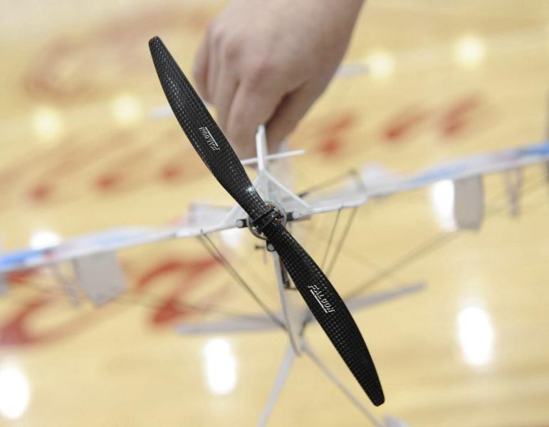 FALCON C2S 室內飛機專用超輕量化碳纖維槳 
