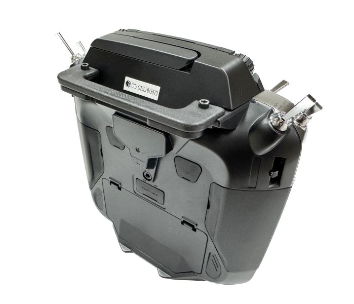 FUTABA 16IZsuper 極新二手品 9.99 成新品無接收 開機僅一小時學習認識功能 沒有裝機設定過 老闆升級遙控器出售再送螢幕保護貼 輸入商品編號享免運 