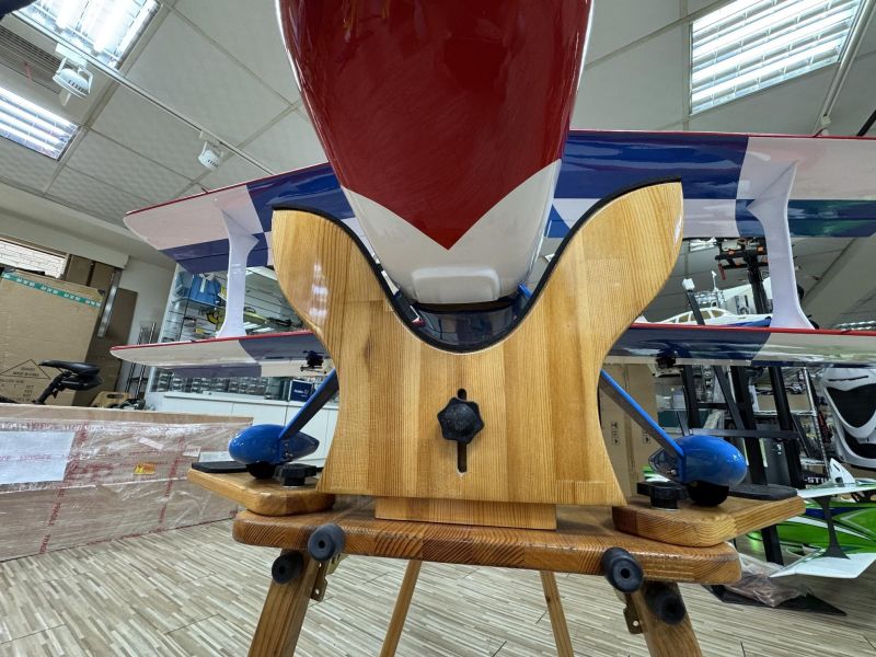 ENG 中型飛機置機架 台灣本地製作 手工木質材質 四腳穩固站立 一鍵收納 