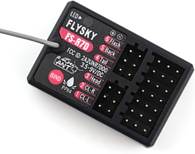 FLYSKY FS-R7D ７動燈組接收機 外置單天線，支持雙向回傳功能，可輸出PWM信號和車燈控制信 號，可適用多種車型使用 