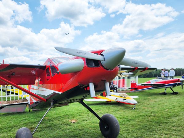 FALCON C2D 25” x 10” 汽油動力專用碳纖維螺旋槳 多種尺寸 