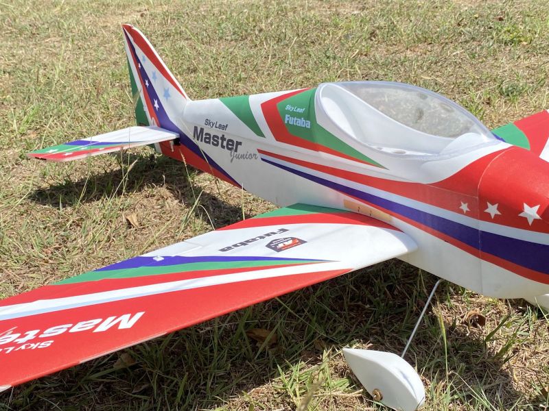 出清特價品  FUTABA SKYLEAF MASTER Jr. 40" EPO 遙控飛機 耐摔輕鬆上手 