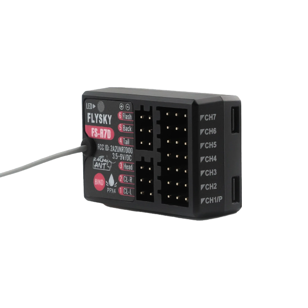 FLYSKY FS-R7D ANT通信協議７動燈組接收機 外置單天線，支持雙向回傳功能，可輸出PWM信號和車燈控制信 號，可適用多種車型使用 