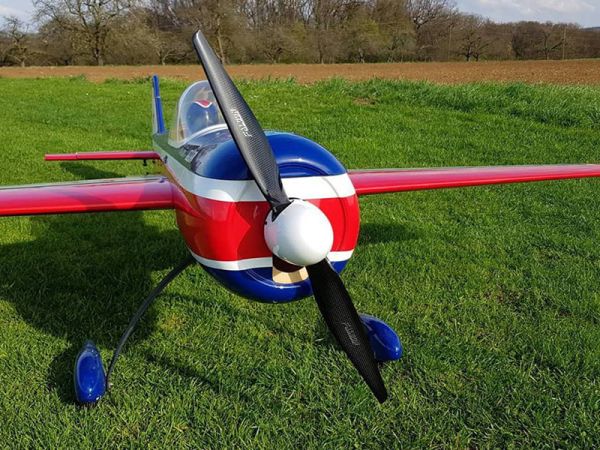 FALCON C2E 17”  電動動力專用碳纖維螺旋槳 (寬槳) 多種尺寸  價格未稅 