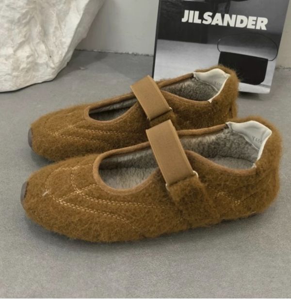 毛呢瑪莉珍2公分休閒鞋 