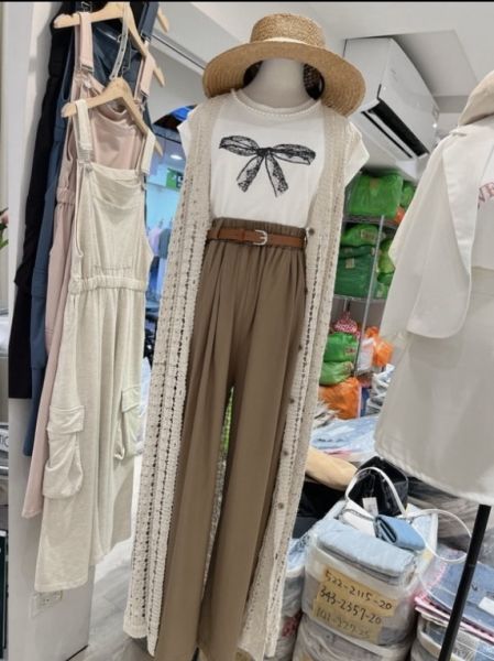 韓系珍珠領蝴蝶結Tee 韓國女裝,東大門服裝,流行穿搭,美人鞋窩,小個子穿搭,好看又平價,直播連線,現貨,
實體店鋪