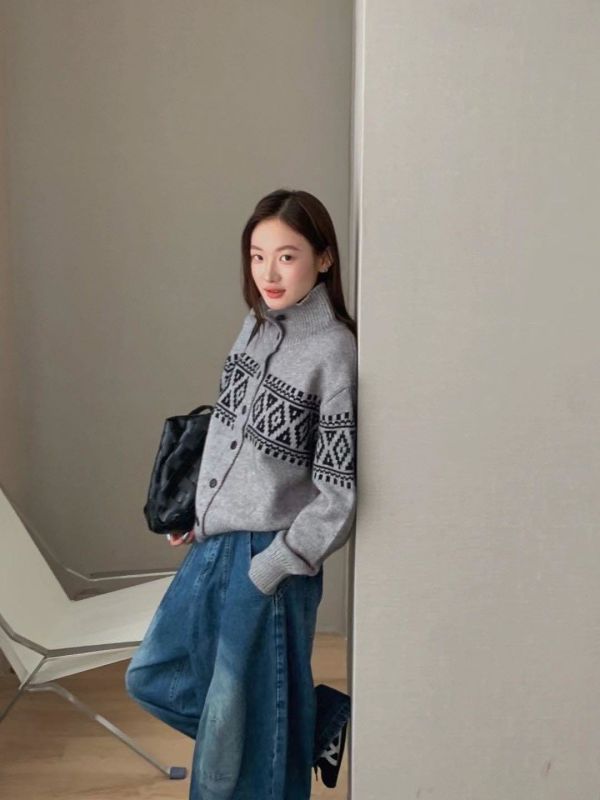 𝐍𝐞𝐰 北歐風雪花開釦毛衣 