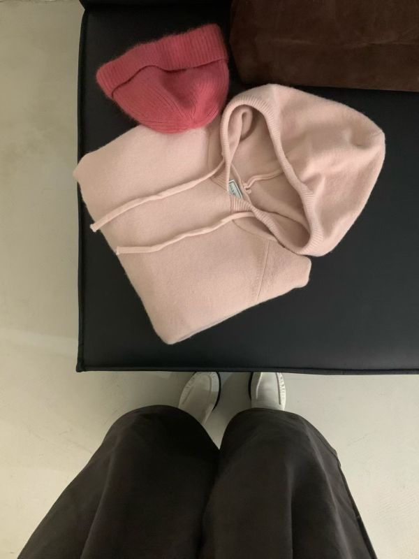 𝐍𝐞𝐰 𝟐𝟎𝟐𝟓 抽繩連帽針織毛衣 