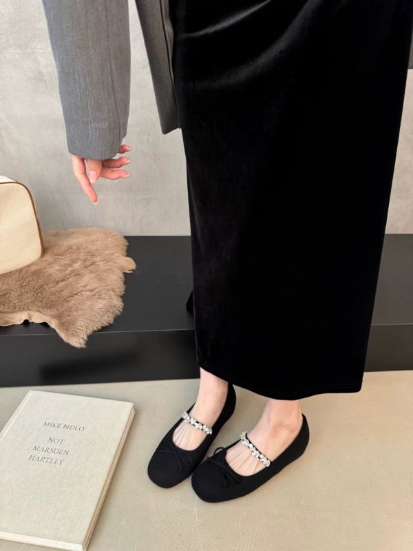 內增高3公分｜毛呢水鑽瑪莉珍平底休閒鞋 美人鞋窩 👠現貨+預購｜小個子內增高3公分｜精緻芭蕾毛呢水鑽內增高加絨瑪莉珍平底鞋~精緻女孩韓系必備新款@Grace